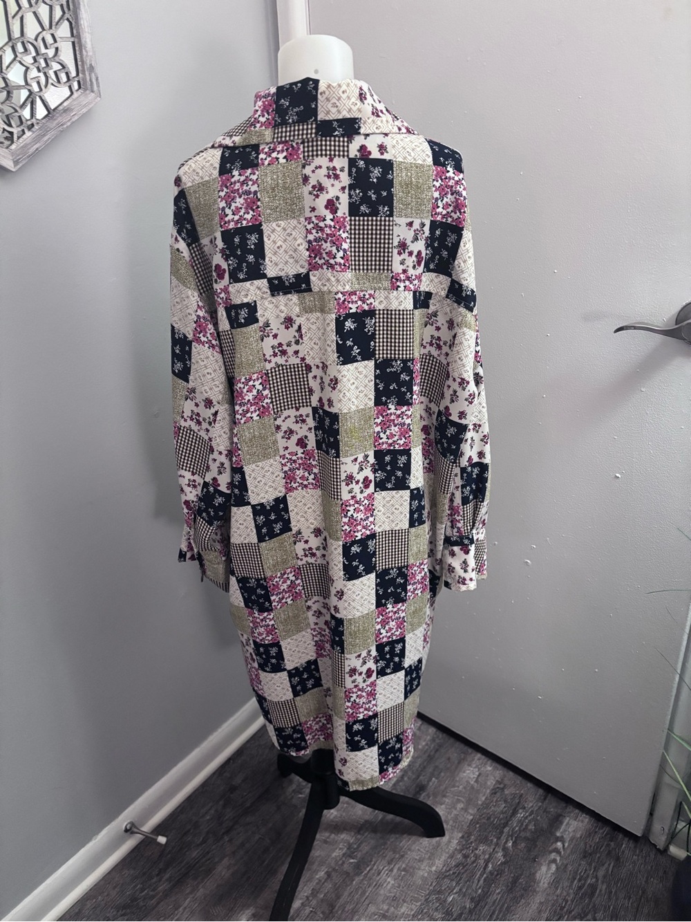 If She Loves "Be Faithful" Oversized Patchwork Shirt Dress Tunic - Picture 7 of 11